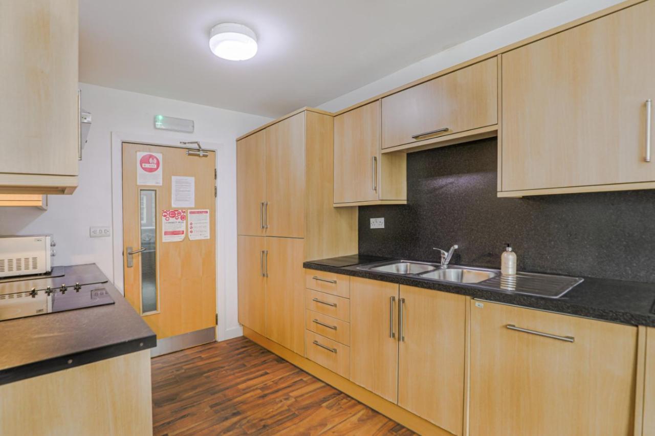 Appartement Oyo Sangha House - Short