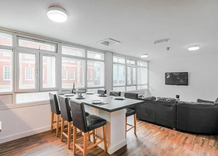 Oyo Sangha House - Short Stays