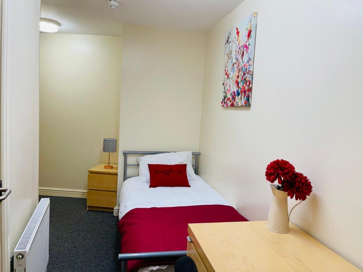 Apartment Oyo Sangha House - Short *